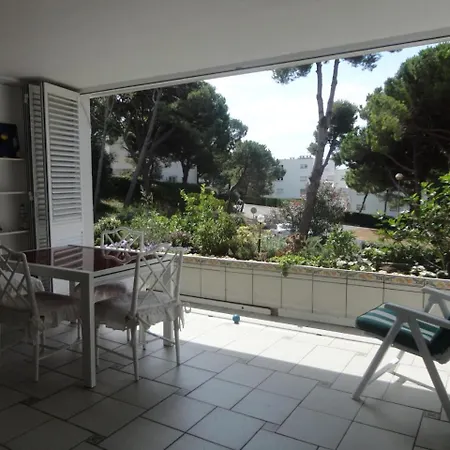 Ginjoler Apartment *